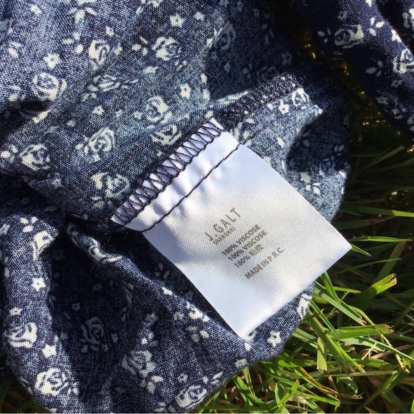 John Galt Brandy Melville Maura Navy Floral Off Shoulder Long Sleeve Crop Top OS - Picture 5 of 6